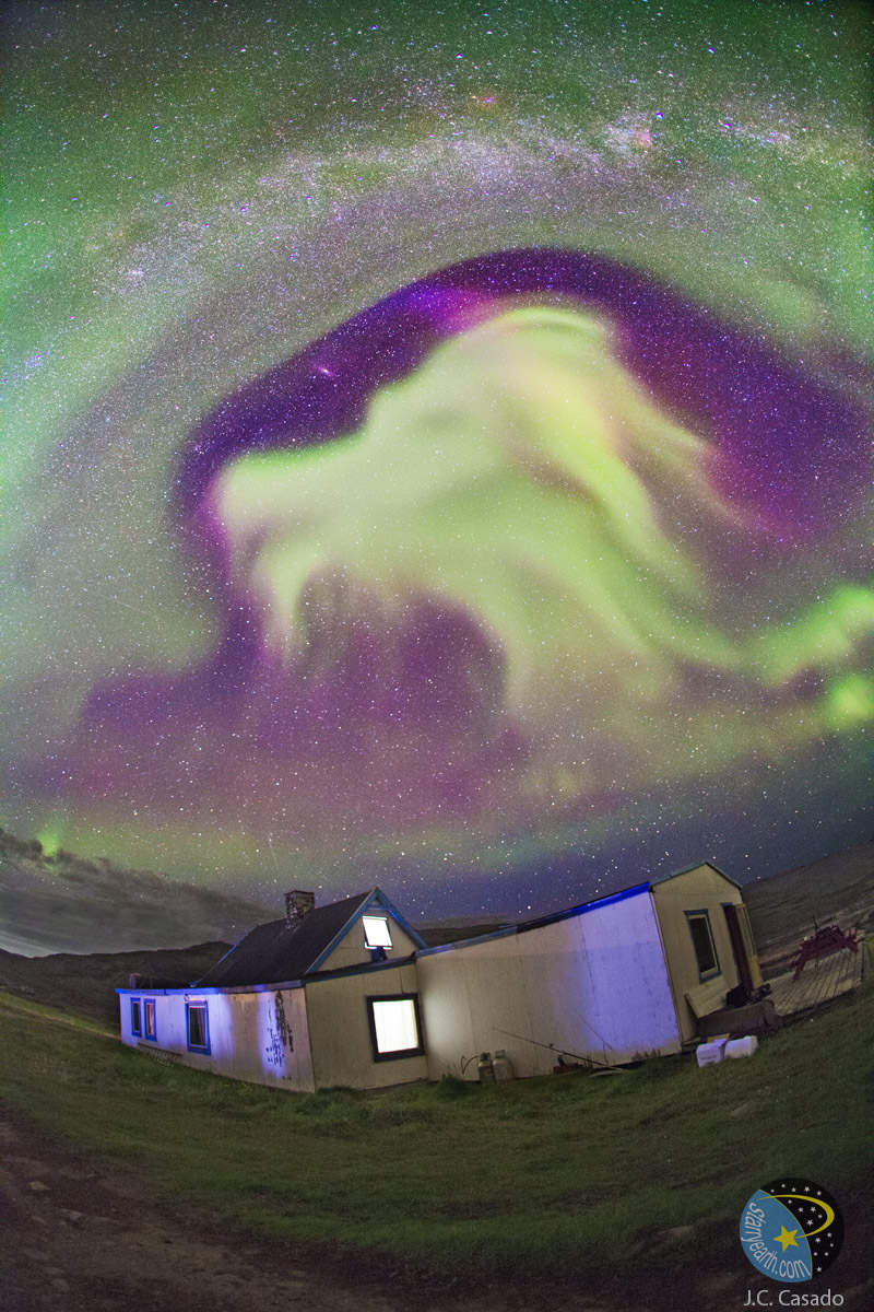 3 de octubre de 2012: Aurora con forma de cabra sobre Groenlandia