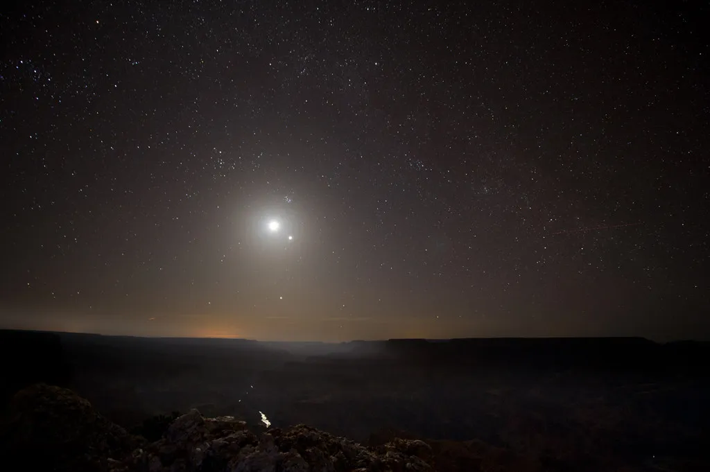 El Gran Cañón a la luz de la Luna