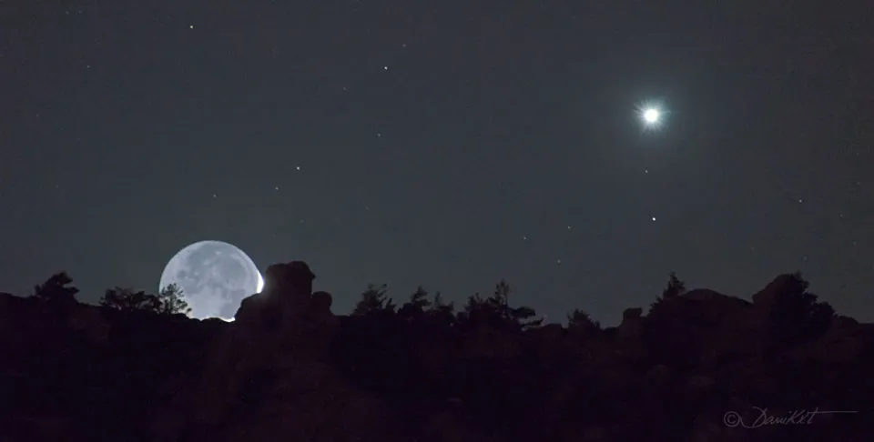 Luz Cenicienta y Venus sobre la Sierra de Guadarrama