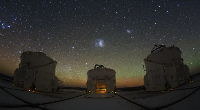 Tres Telescopios Auxiliares