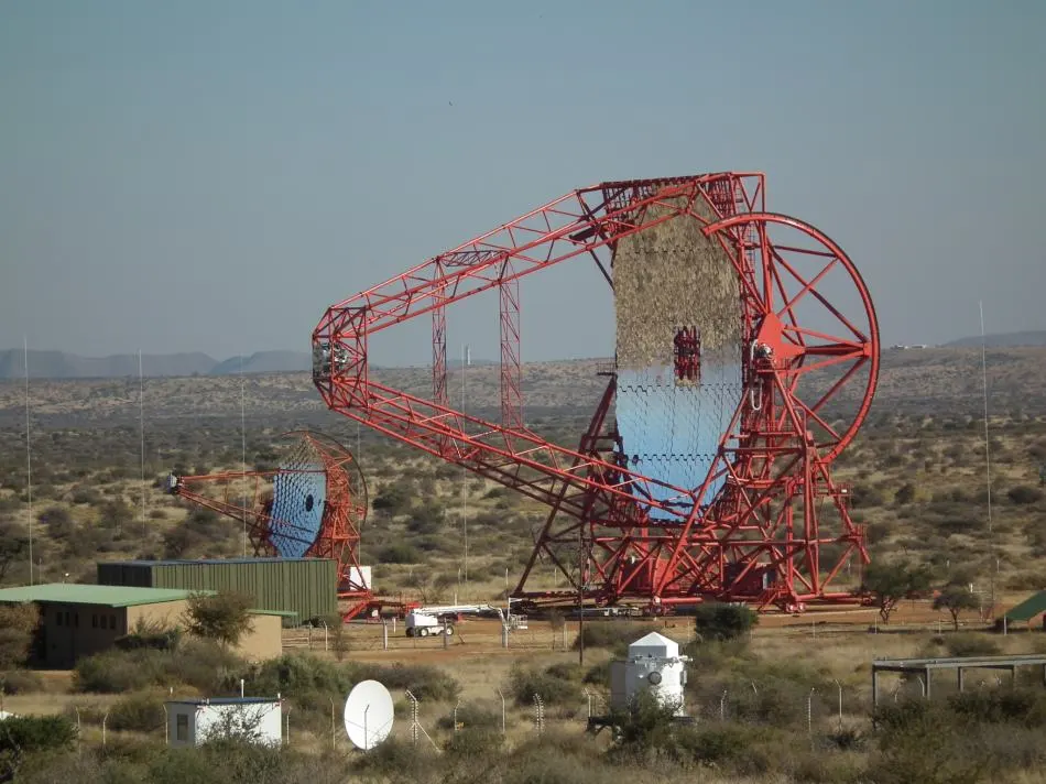 El Sistema Estereoscópico de Alta Energía II