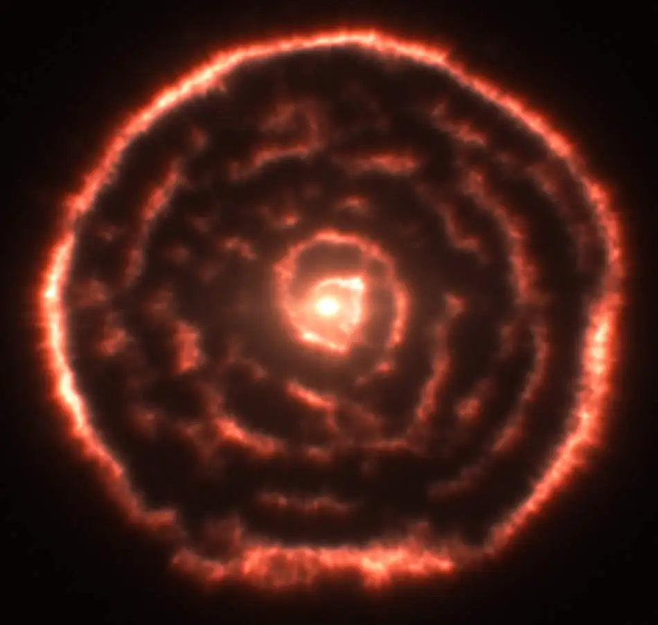 Una Nebulosa Espiral alrededor de la Estrella R Sculptoris