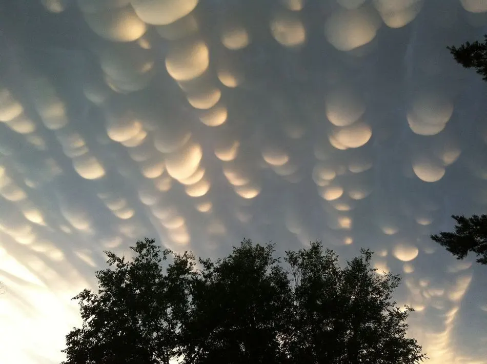 Mammatus sobre Saskatchewan