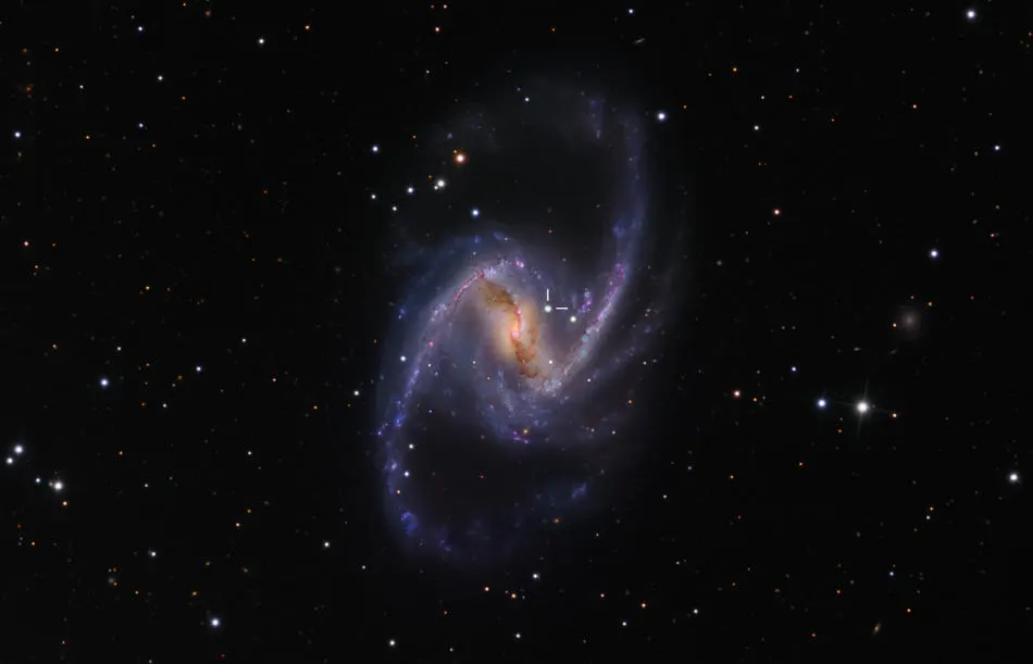 NGC 1365, una majestuosa Espiral con Supernova