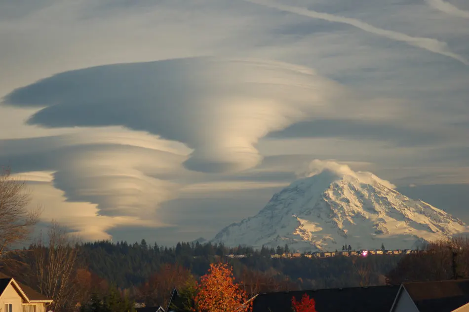 Nubes lenticulares sobre Washington