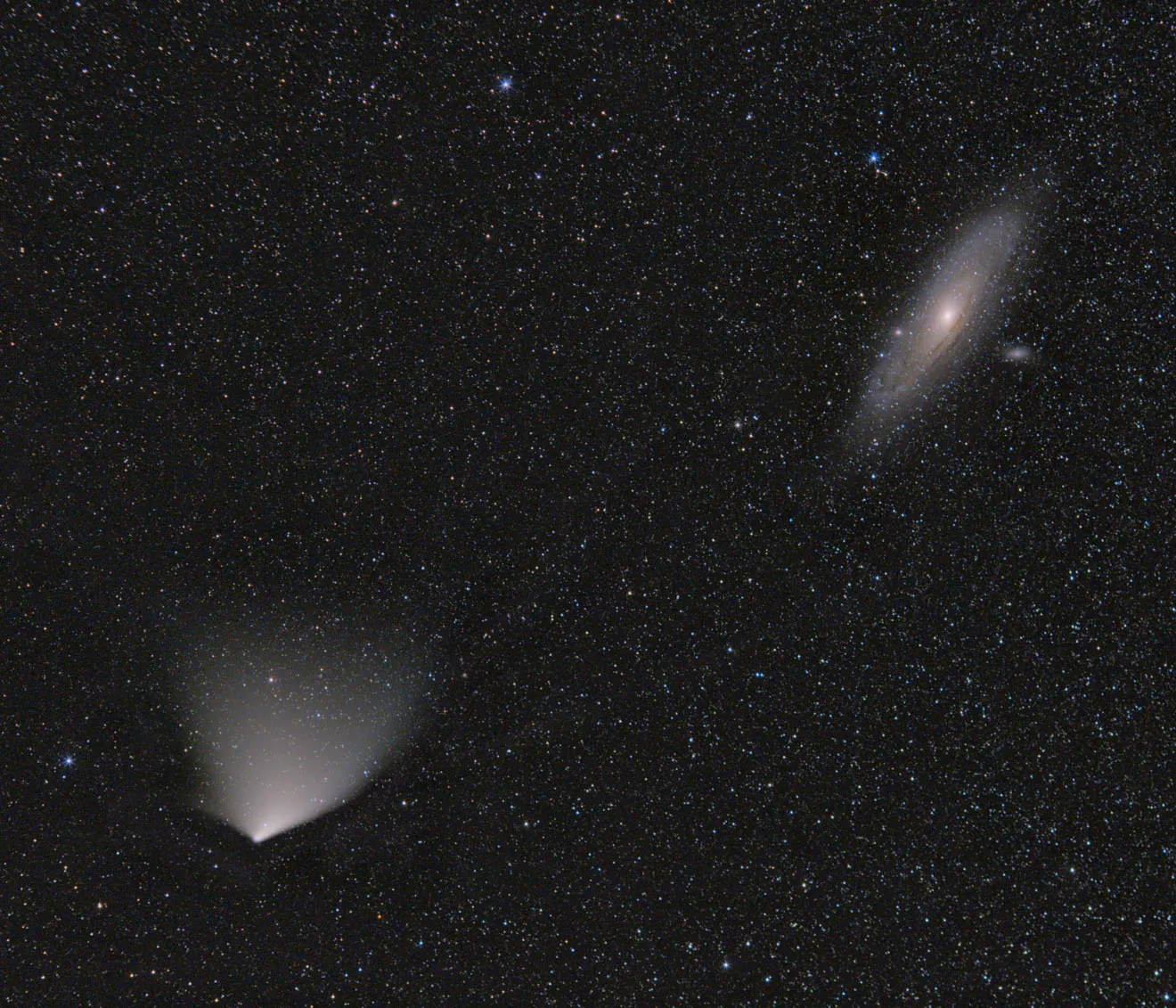 El Cometa PanSTARRS junto a la Galaxia de Andrómeda