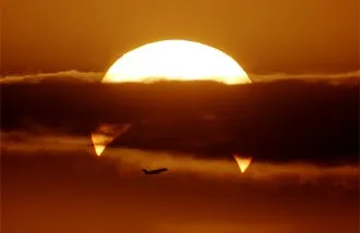 Eclipse Solar Parcial con Avión