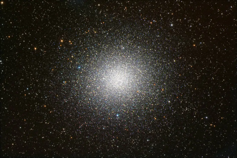 1 de mayo de 2013: Omega Centauri: el Cúmulo Globular más Brillante