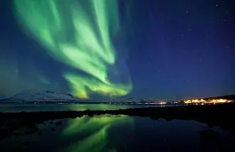 Auroras Fluyendo sobre Noruega
