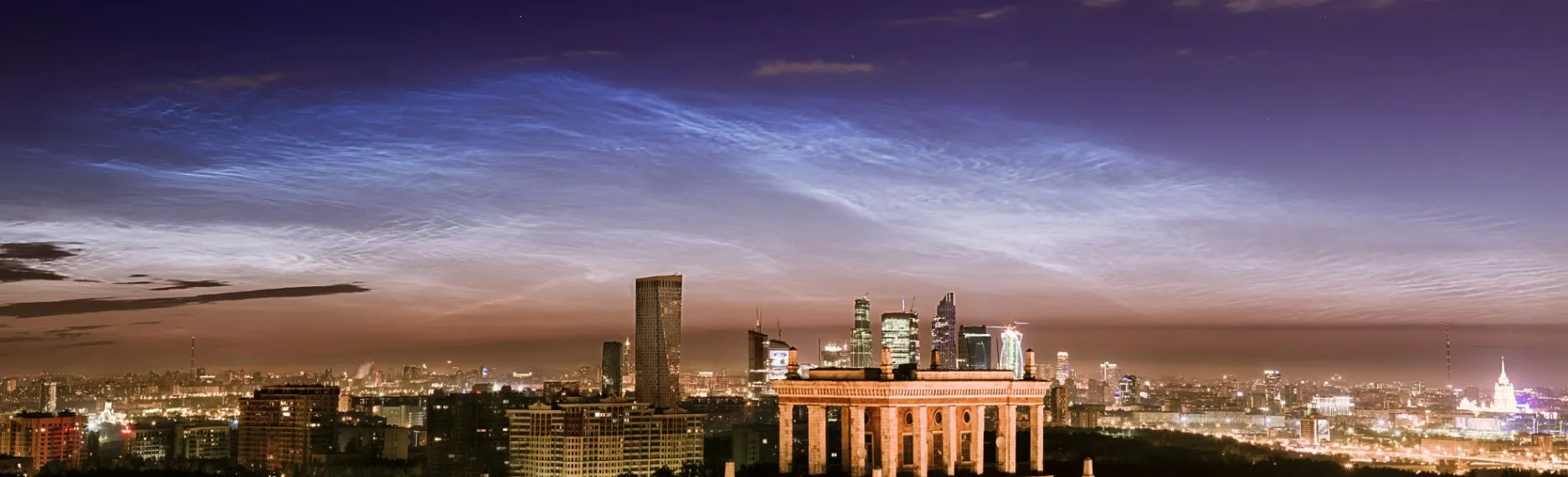 Nubes Noctilucentes sobre Moscú