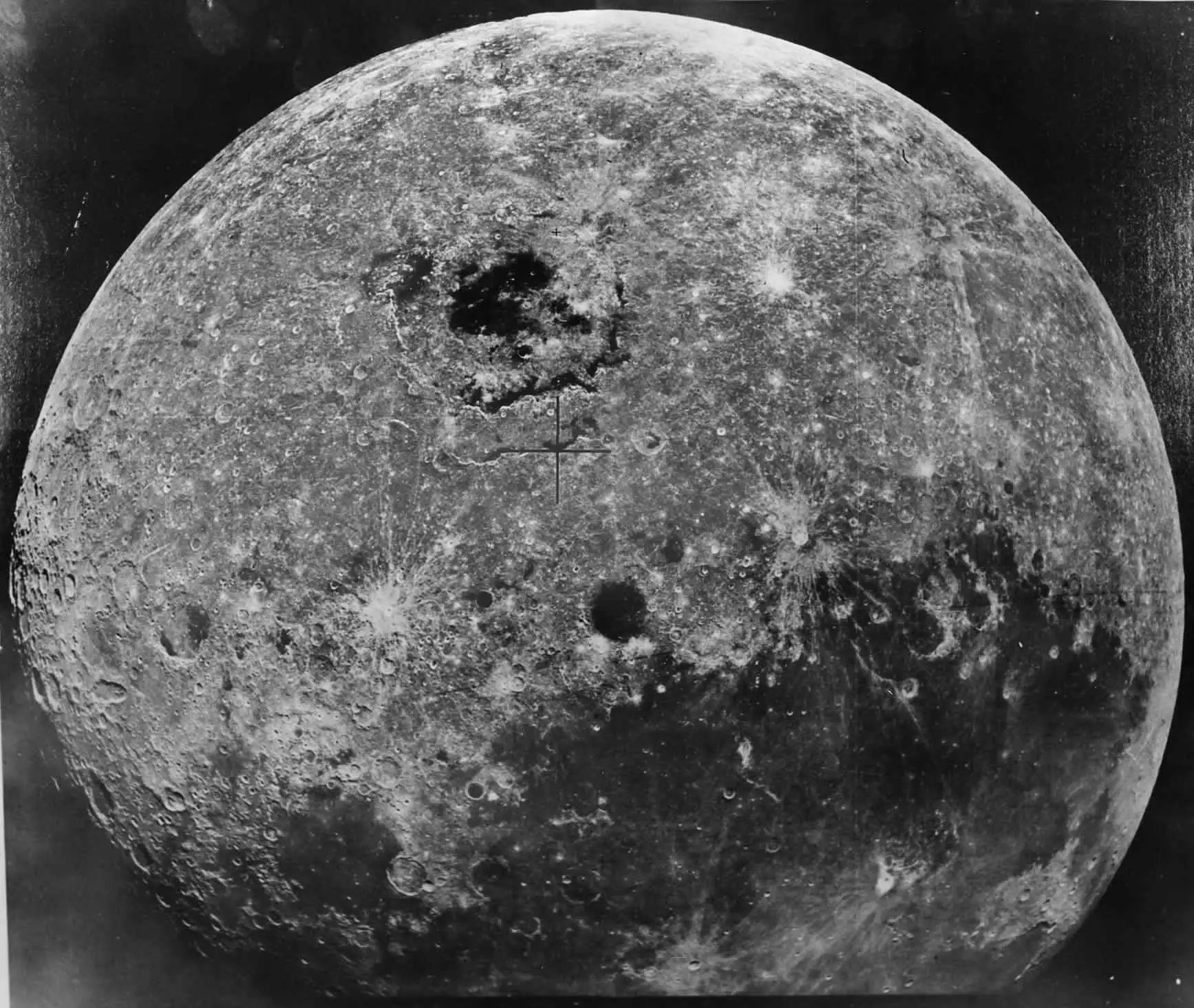 16 de julio de 2013: La Luna desde la Zond 8