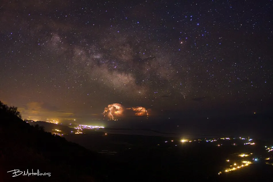 3 de julio de 2013: Estrellas y Relámpagos sobre Grecia